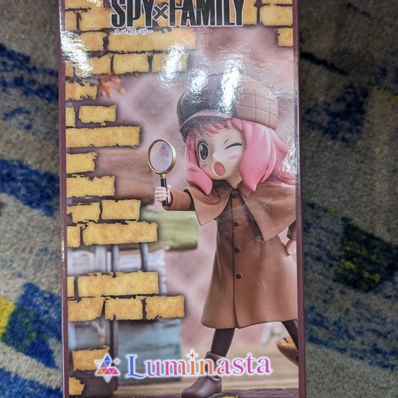 Spy x Family - Anya playing Detective - Sega Luminasta Anime Figure (New) - Picture 2 of 7